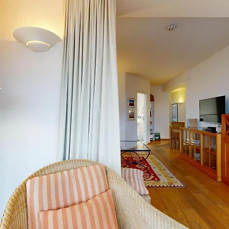 Direkt Am Mit Meerblick Und Suedbalkon, Freia 27, Binz