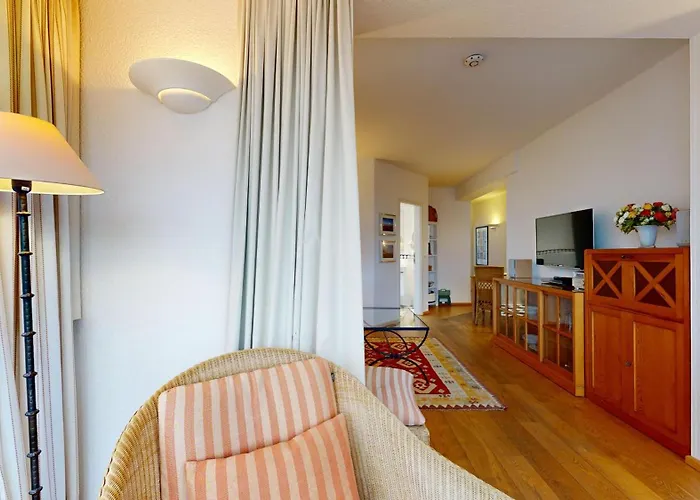 Direkt Am Mit Meerblick Und Suedbalkon, Freia 27, Binz